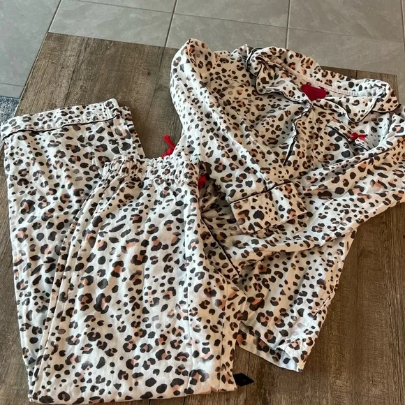Victoria secret Leopard Print Pajamas